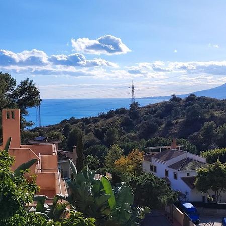 Villa Aguilas Club - Guest House マラガ エクステリア 写真