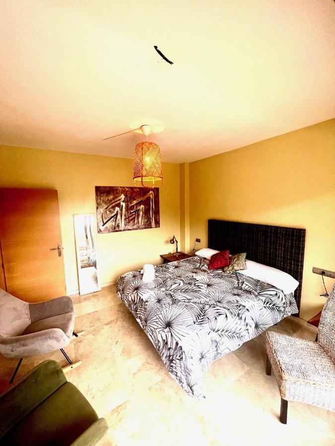Villa Aguilas Club - Guest House マラガ エクステリア 写真
