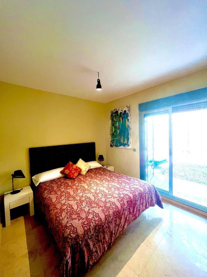 Villa Aguilas Club - Guest House マラガ エクステリア 写真