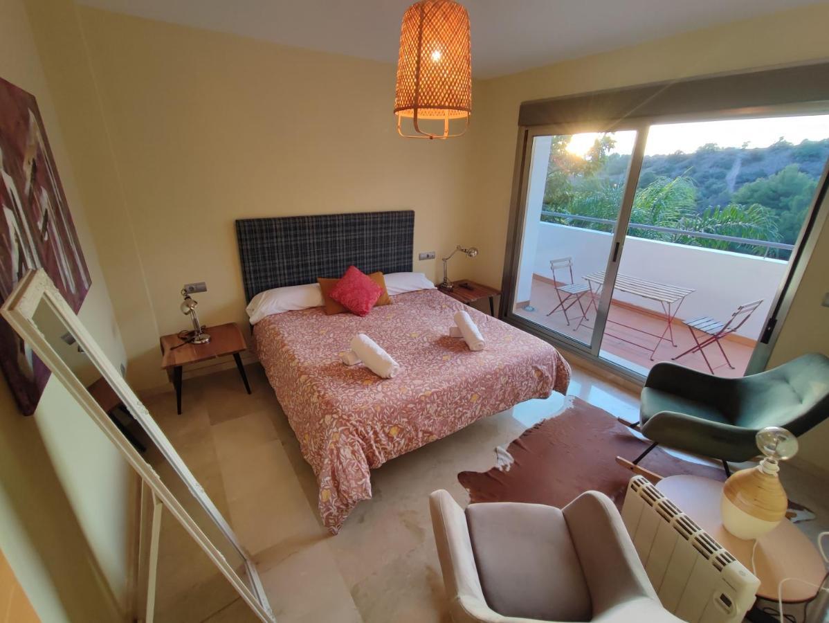 Villa Aguilas Club - Guest House マラガ エクステリア 写真