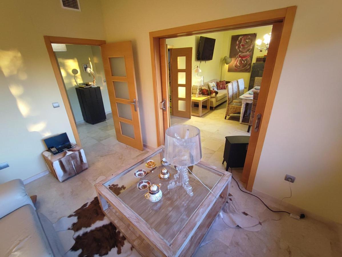 Villa Aguilas Club - Guest House マラガ エクステリア 写真