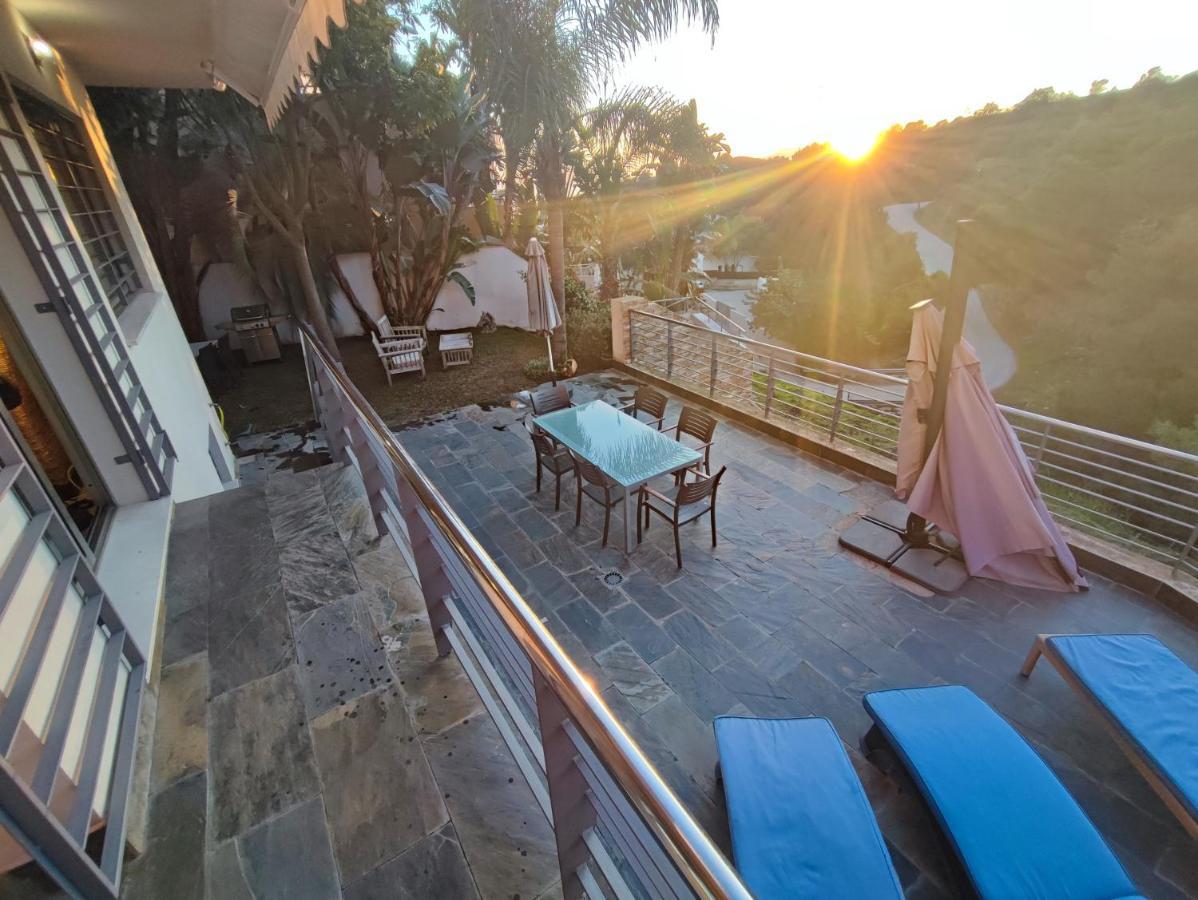 Villa Aguilas Club - Guest House マラガ エクステリア 写真