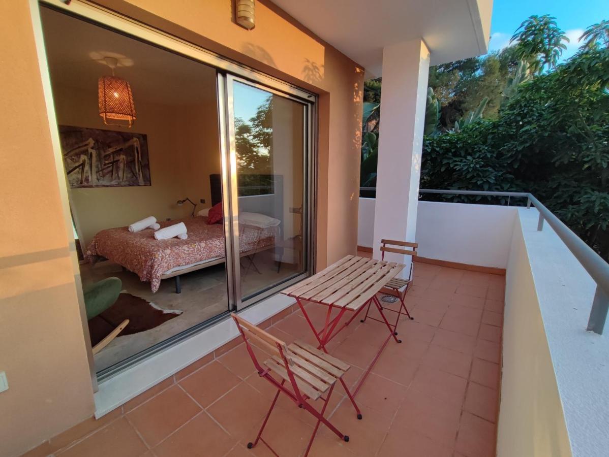 Villa Aguilas Club - Guest House マラガ エクステリア 写真