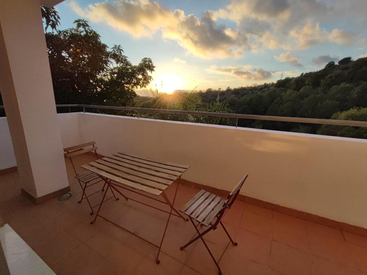 Villa Aguilas Club - Guest House マラガ エクステリア 写真